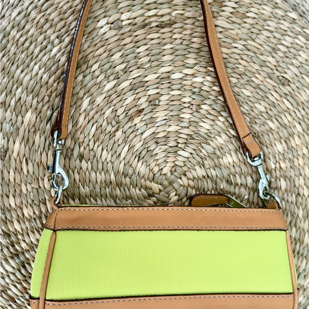 MULHOLLAND Elegant Tan and Green Crossbody Bag